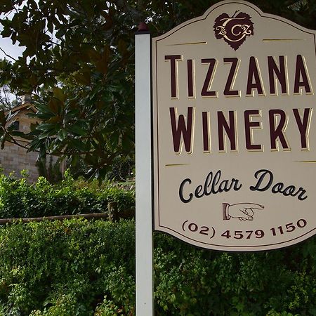 Tizzana Winery Bed And Breakfast Sackville Reach Екстериор снимка