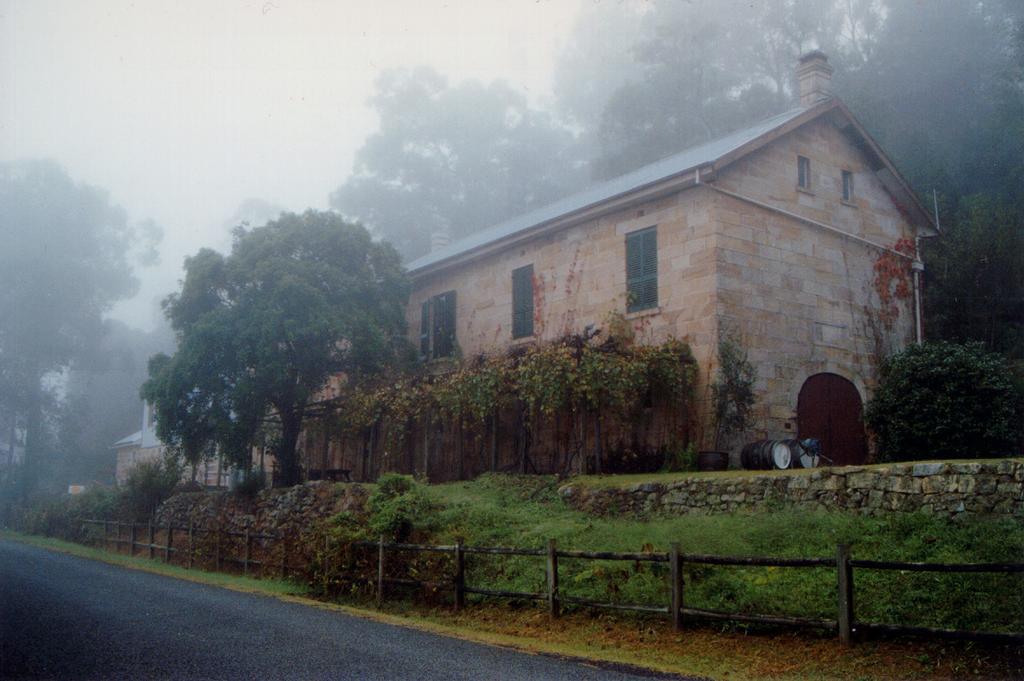 Tizzana Winery Bed And Breakfast Sackville Reach Екстериор снимка